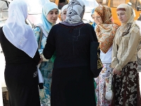 Татарок принуждают носить хиджаб